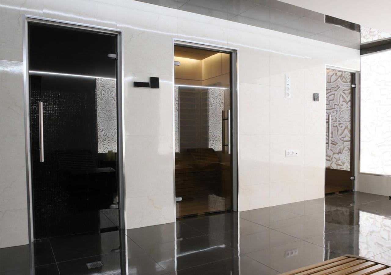 Monte Vedetta Hotel Sliven Luaran gambar