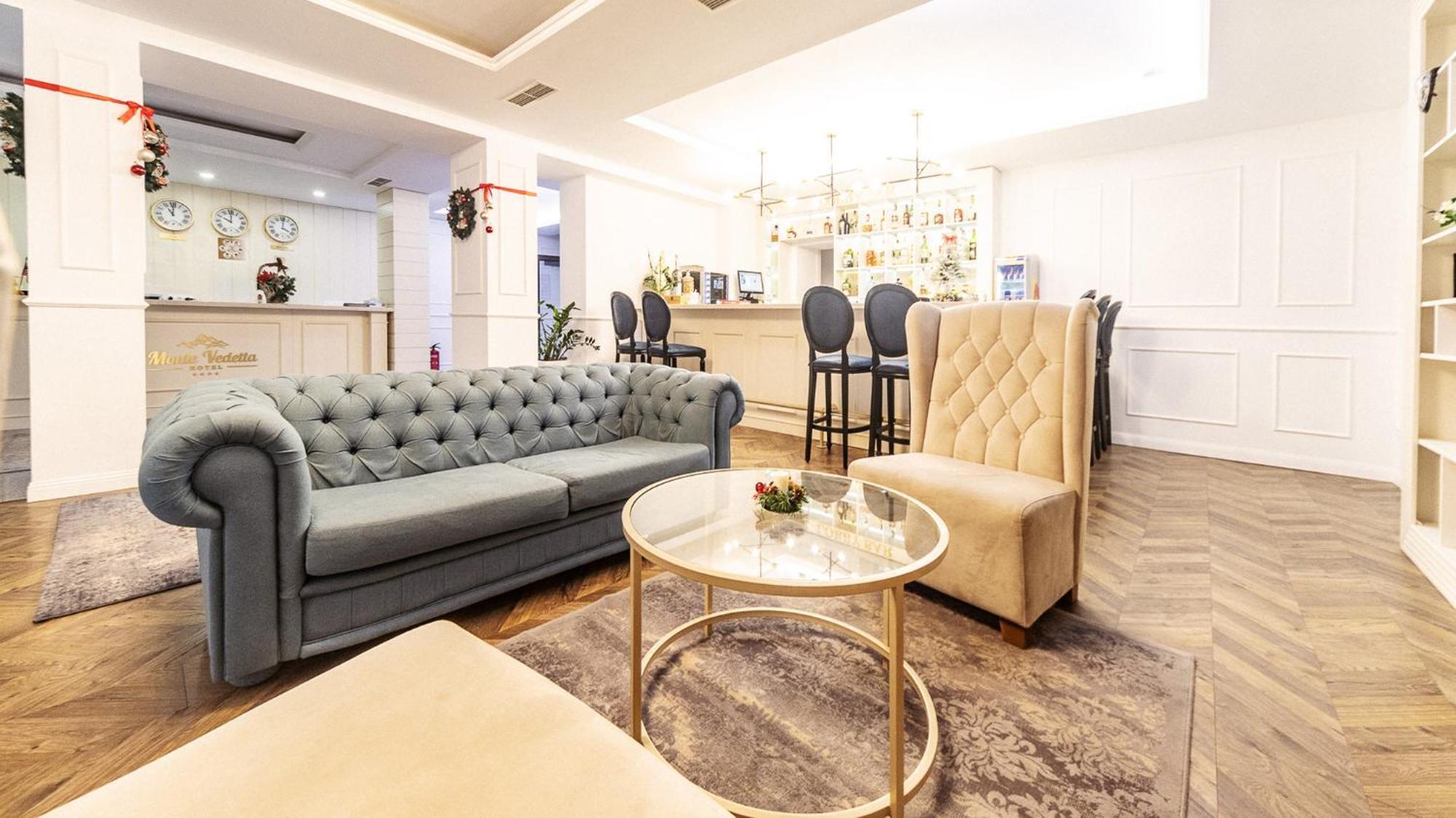 Monte Vedetta Hotel Sliven Luaran gambar