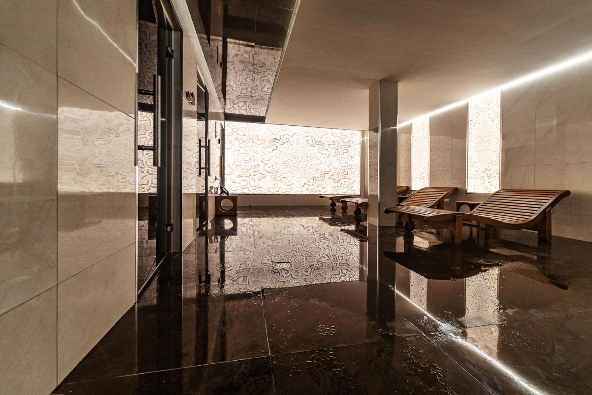 Monte Vedetta Hotel Sliven Luaran gambar